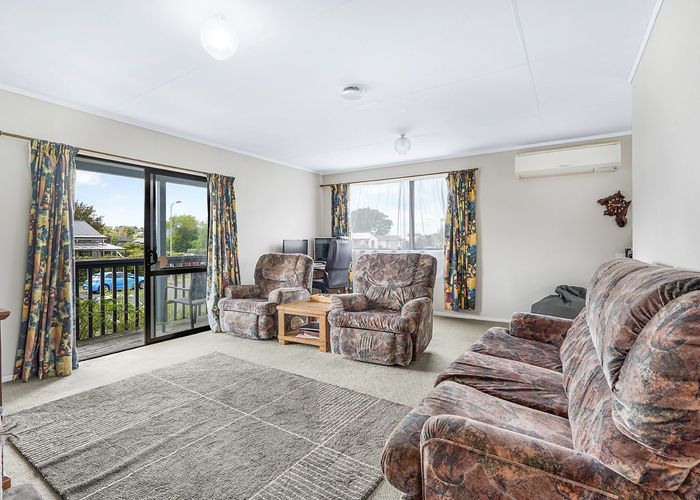  at 47 Hibiscus Avenue, Hamilton Lake, Hamilton