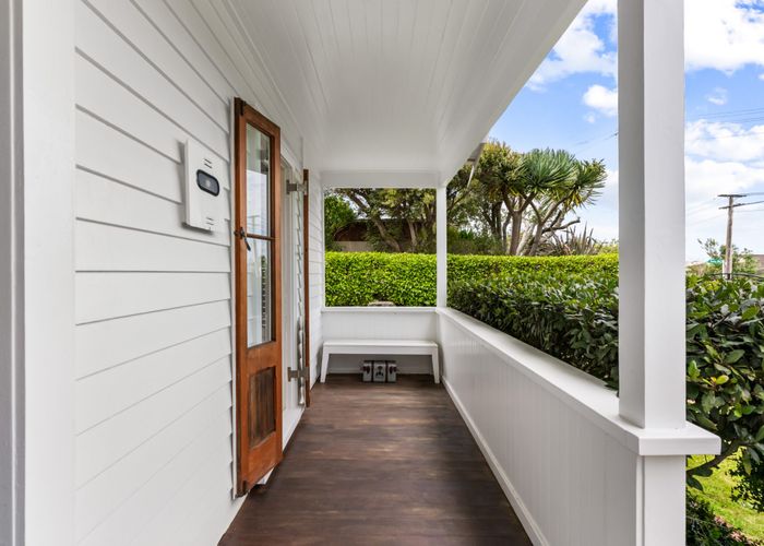  at 16 Horotutu Road, Greenlane, Auckland City, Auckland