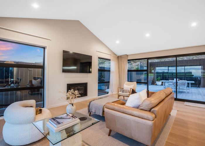  at 75 Queen Charlotte Drive, Aotea, Porirua