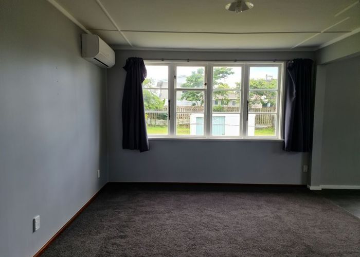 at 8 Johnson, Bulls, Rangitikei, Manawatu / Whanganui