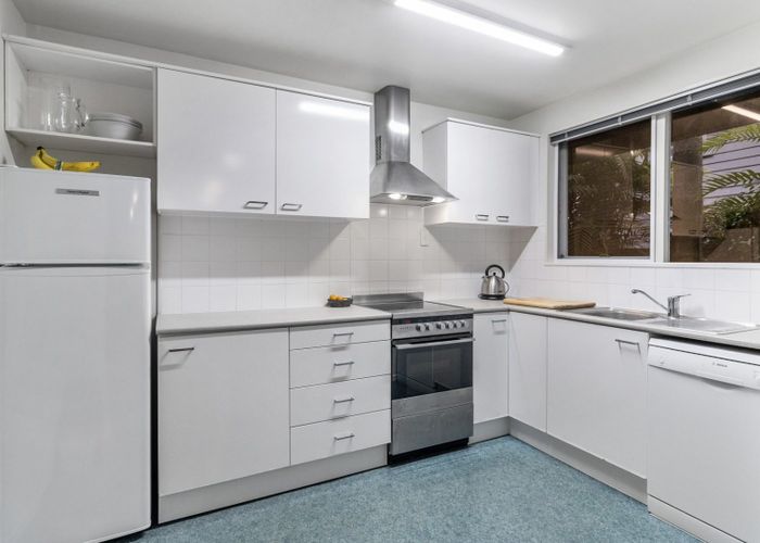  at 41 Old Lake Road, Devonport, North Shore City, Auckland