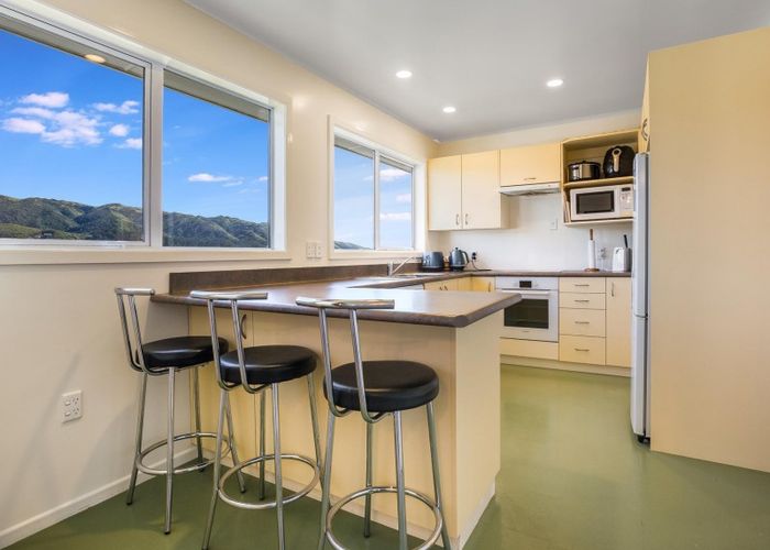  at 2 Spicer Place, Tawa, Wellington