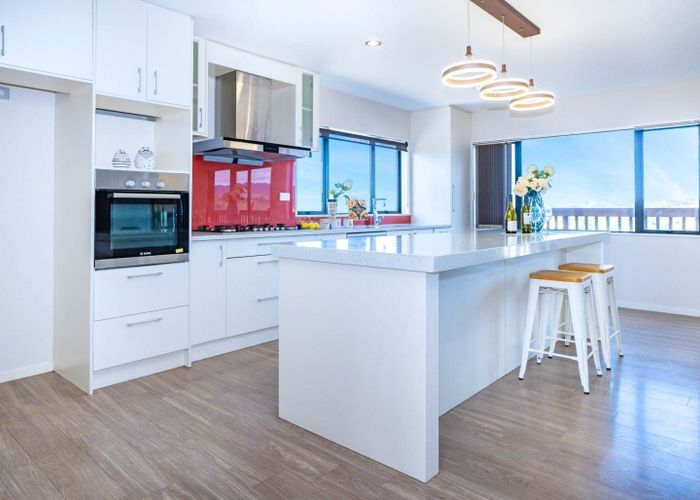  at 232 Sturges Road, Henderson, Auckland