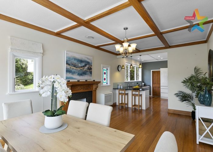  at 54 Richmond Avenue, Karori, Wellington