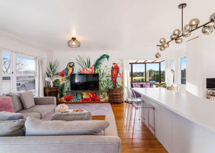  at 106 Edgewater Drive, Pakuranga, Auckland