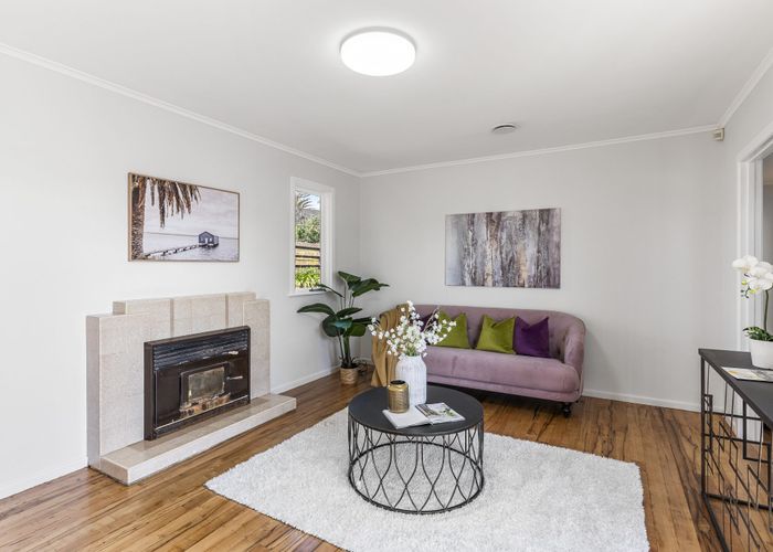  at 102 Pah Road, Papatoetoe, Auckland