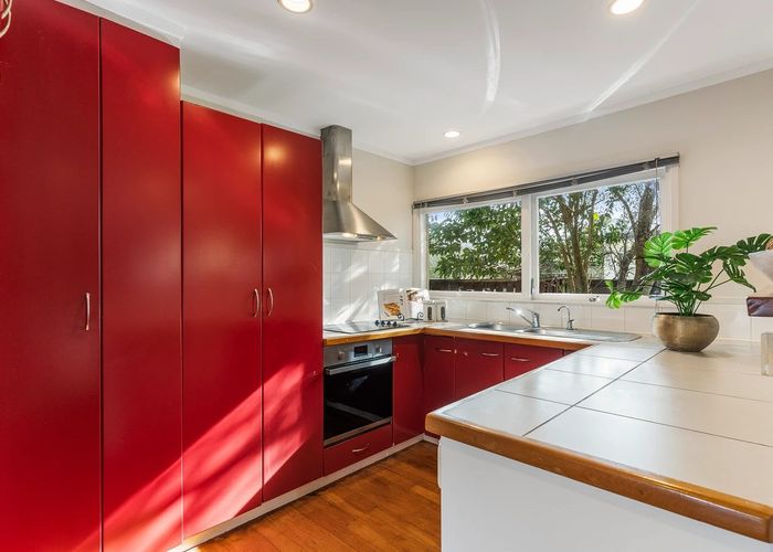 at 1/37 Wendover Road, Glendowie, Auckland