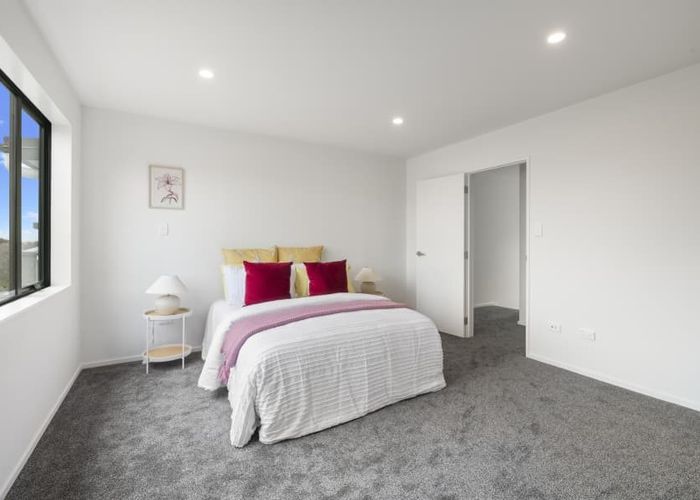  at 3/205 Sunnynook Road, Sunnynook, North Shore City, Auckland