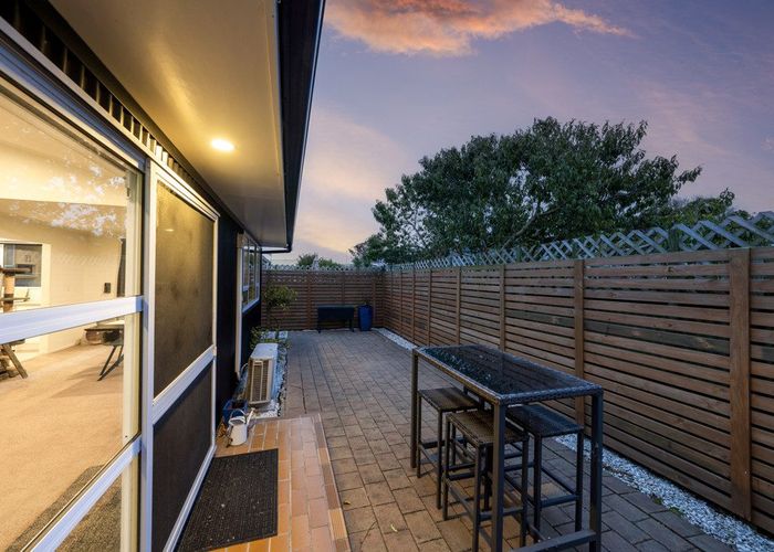  at 1/106 Beresford Street, New Brighton, Christchurch