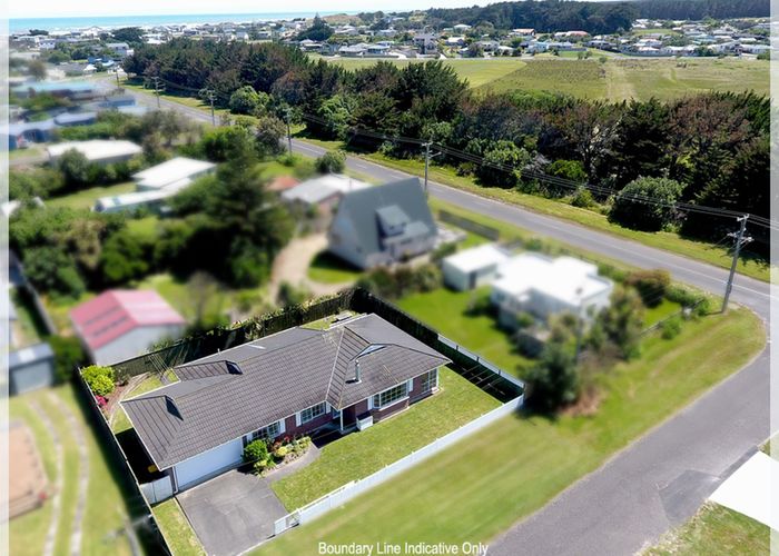  at 1 Chrystall Street, Foxton Beach, Foxton