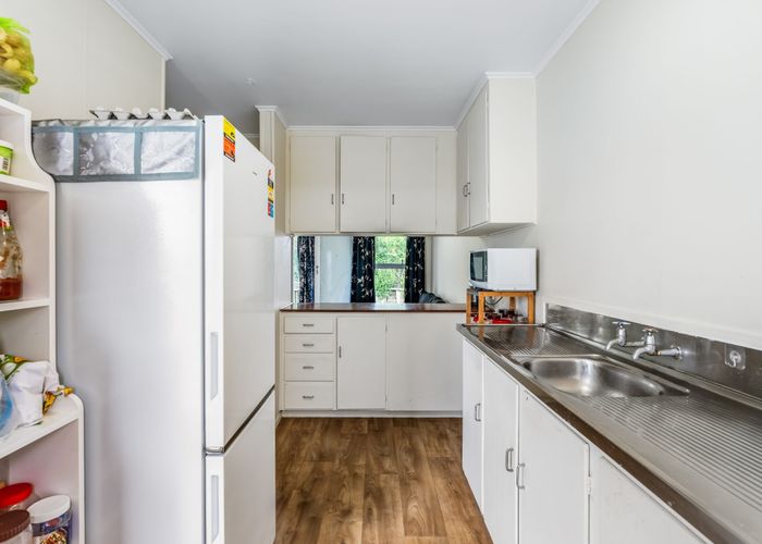  at 302 Rosebank Road, Avondale, Auckland City, Auckland