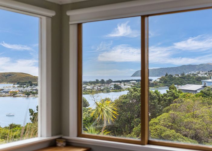  at 39 Bayview Road, Paremata, Porirua