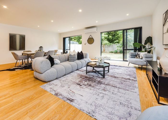  at 10A Carlos DR, Flat Bush, Auckland