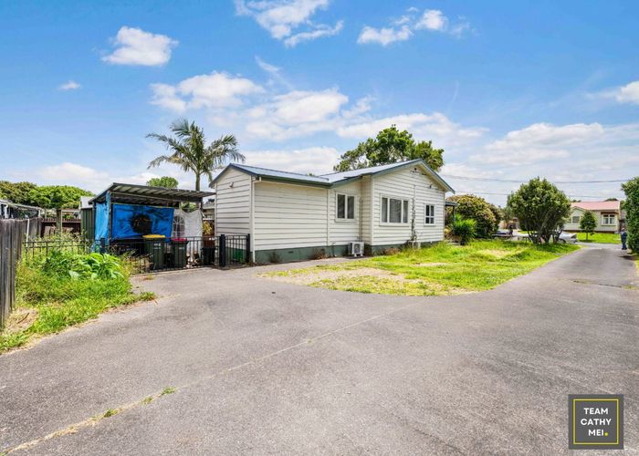  at 1/26 Waiari Road, Conifer Grove, Papakura, Auckland