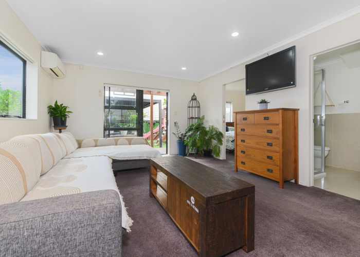  at 1/15 Harbour View Road, Te Atatu Peninsula, Waitakere City, Auckland