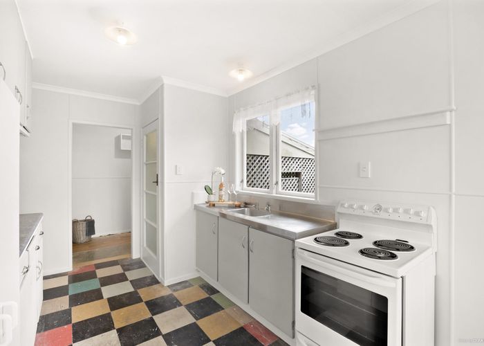  at 7 Edward Avenue, Otara, Auckland