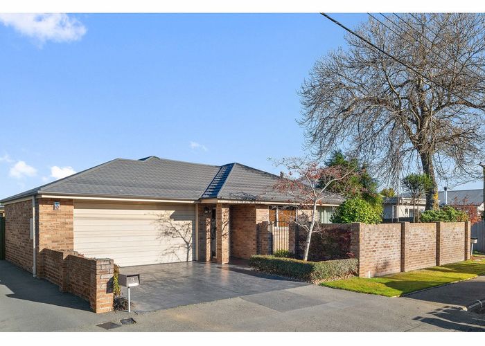  at 13 Selwyn Street, Somerfield, Christchurch