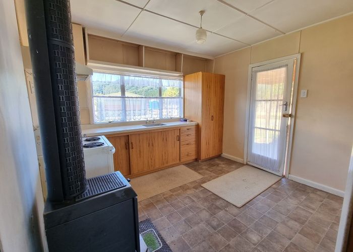  at 5 Moa Street, Dobson, Greymouth