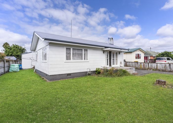  at 1/41 Gloucester Road, Manurewa, Auckland