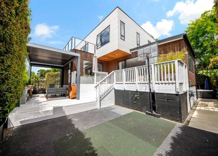  at 25A Grand View Road, Remuera, Auckland