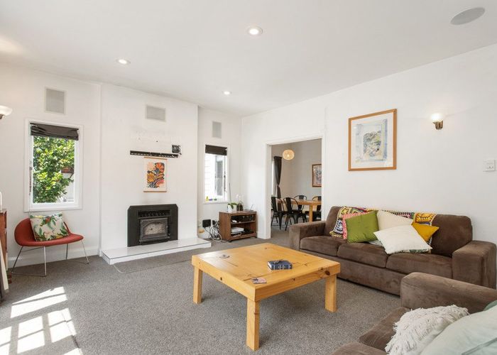  at 8 Bradshaw Terrace, Riccarton, Christchurch