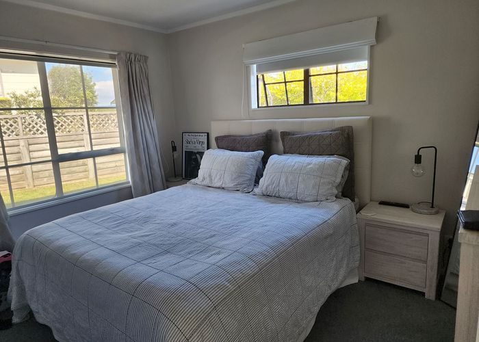  at 1B Woodridge Drive, Woodridge, Wellington