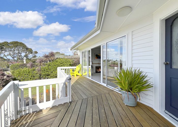  at 32 Mason Street, New Lynn, Auckland