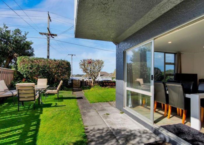  at 1/58 Paynters  Avenue, Strandon, New Plymouth, Taranaki