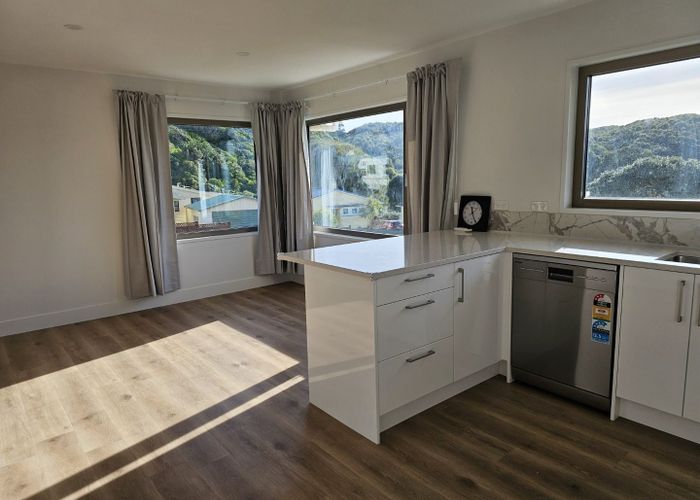  at 5 Mahinawa Street, Elsdon, Porirua, Wellington