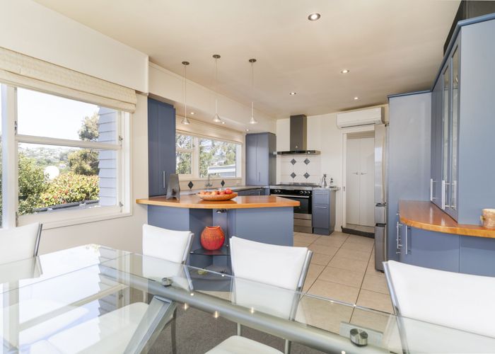  at 48 Churton Drive, Churton Park, Wellington