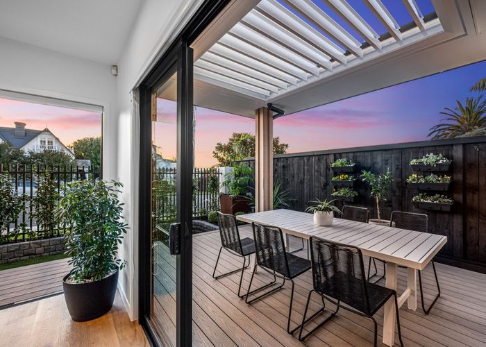  at 10A Bayview Road, Bayview, Auckland