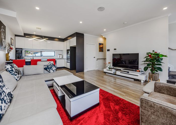  at 2/5 Ayr Road, Pakuranga Heights, Manukau City, Auckland