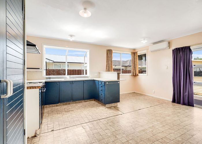  at 112 Masters Avenue, Silverdale, Hamilton, Waikato