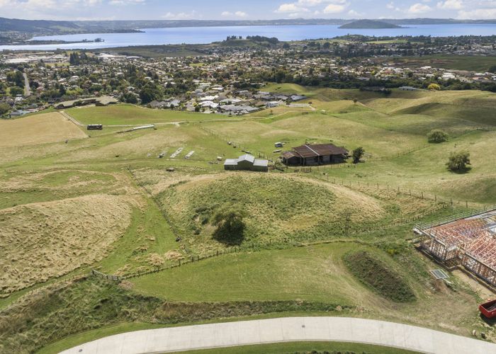  at 4 Jojos Way, Lynmore, Rotorua