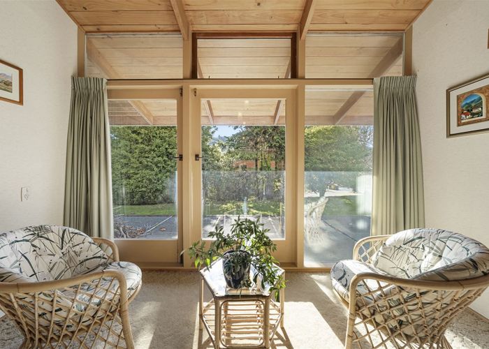  at 130 Hine Road, Wainuiomata, Lower Hutt