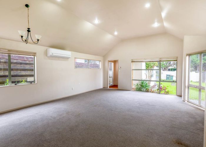 at 2/191 Riddell Road, Glendowie, Auckland City, Auckland