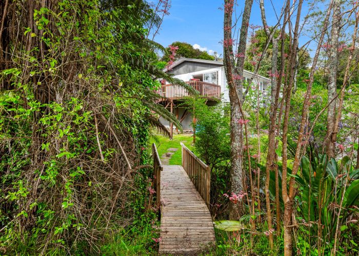  at 34 Sunnyside Road, Sunnyvale, Waitakere City, Auckland
