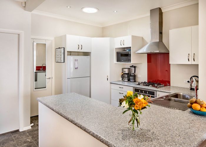  at 2 Cornwall Street, Lower Hutt, Lower Hutt, Wellington