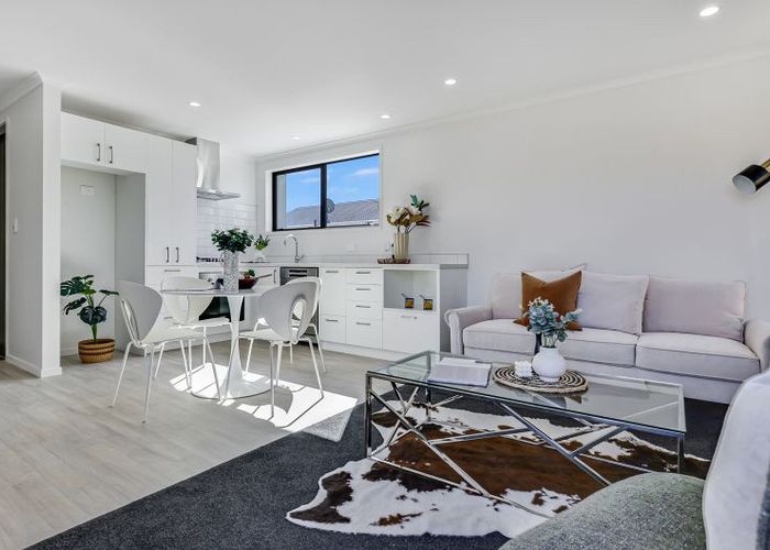  at 7 Emma Place, Pukete, Hamilton