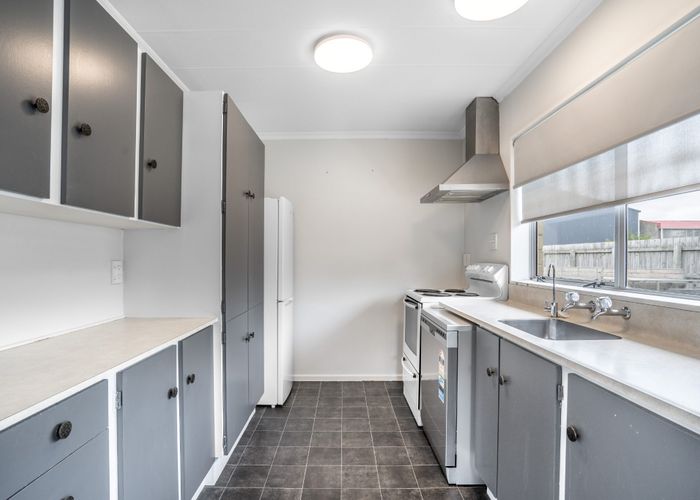  at 2/51 Douglas Street, Grasmere, Invercargill