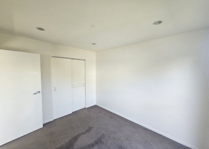  at 33A Kenderdine Road, Papatoetoe, Manukau City, Auckland