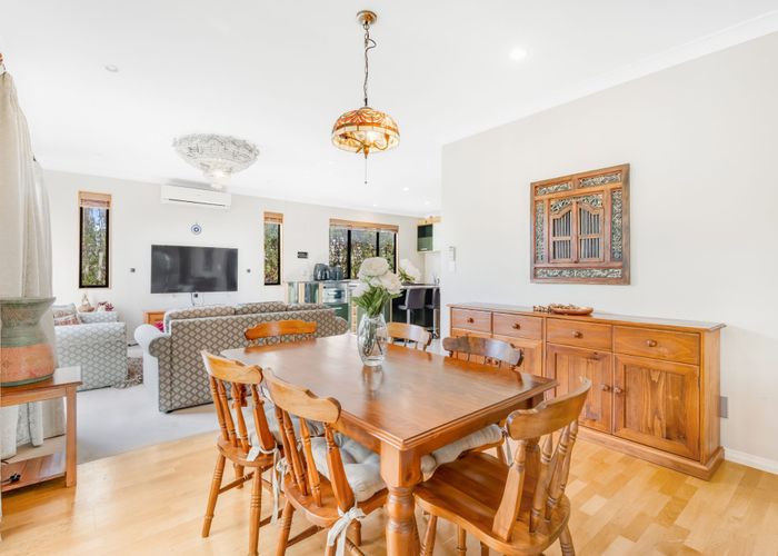  at 6 Cherrywood Crescent, Northpark, Manukau City, Auckland