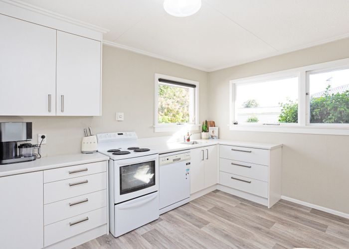  at 32 Derwent Street, Glengarry, Invercargill