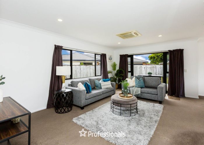  at 34 Talbot Grove, Trentham, Upper Hutt