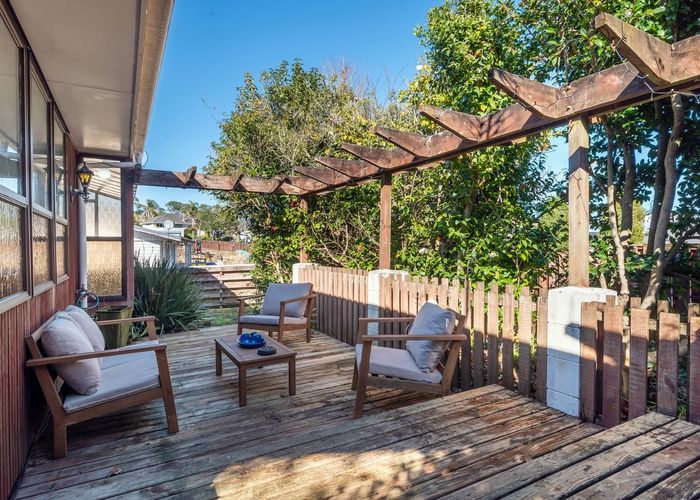  at 55 Blakeborough Drive, Forrest Hill, North Shore City, Auckland