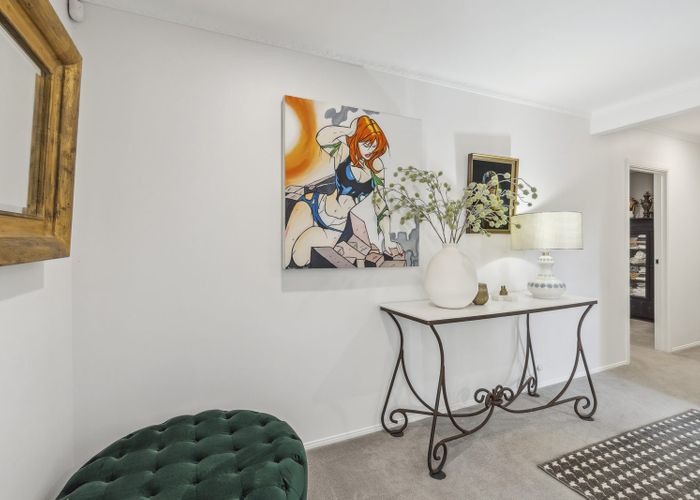  at 9 Seymour Road, Mellons Bay, Auckland