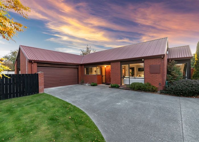 Free property data for 15 Nepal Place, Burnside, Christchurch homes.co.nz