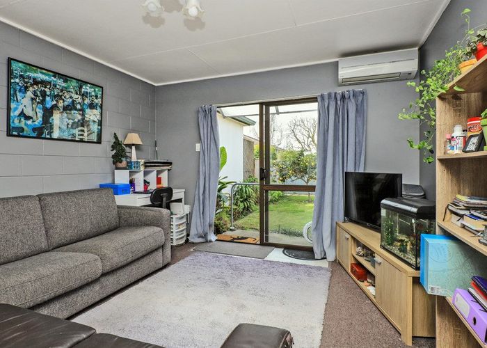  at 4/801 Southland Road, Raureka, Hastings