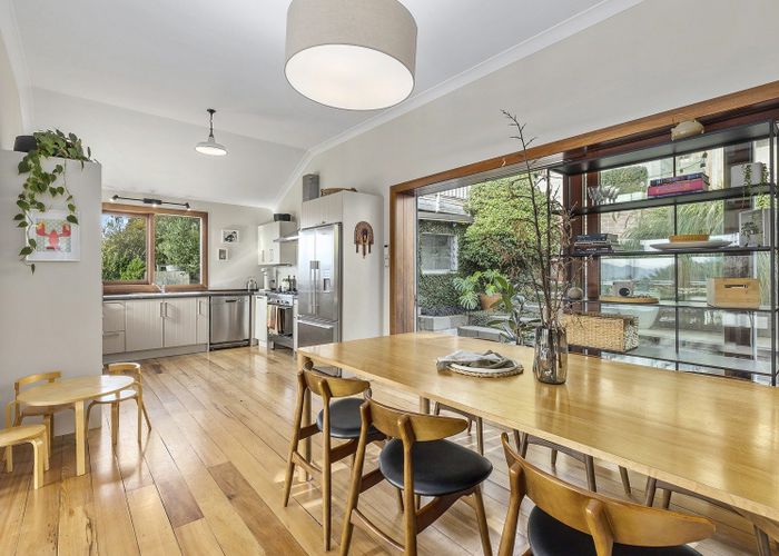  at 118 Sutherland Road, Melrose, Wellington, Wellington