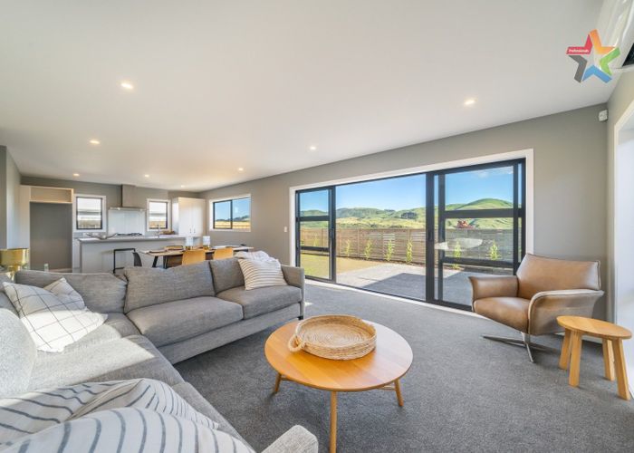  at 5 Mohua Way, Manapouri Grove, Kelson, Lower Hutt, Wellington